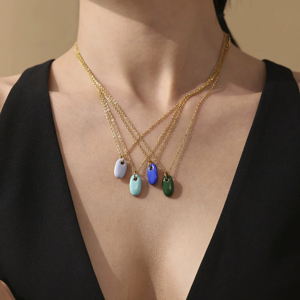 Wholesale Light Luxury Geometric Stainless Steel And Enamel Glaze Electroplated Pendant Clavicle Necklace For Women - Image 4