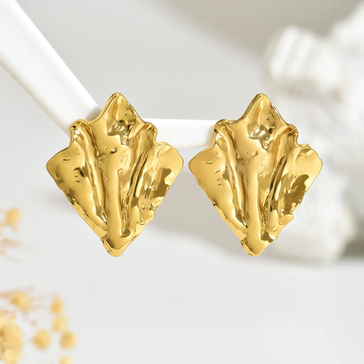 Wholesale Light Luxury Geometric Stainless Steel Stamped Earrings For Women - Image 3