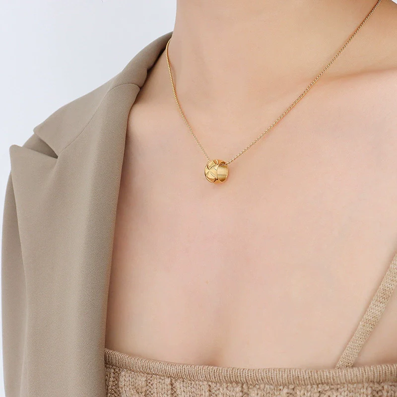 Wholesale Light Luxury Necklace 316L Stainless Steel 18K Gold Plated Geometric Style For Women - Image 3