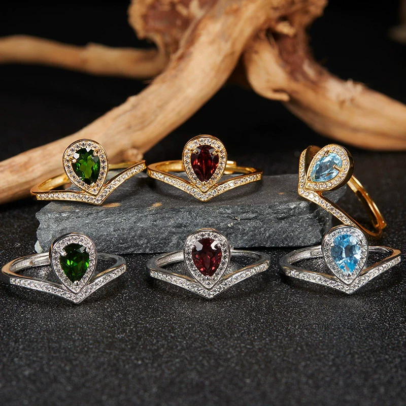 Wholesale Light Luxury Niche Style Vshaped Geometric Silver 925 Sterling Silver Plated 18K Gold Ring Set With Gems Jewelry Accessories