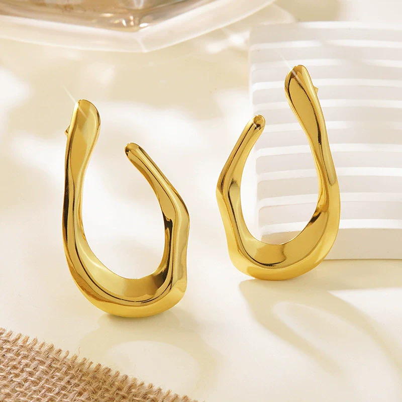 Wholesale Light Luxury Style Stamping Stainless Steel Geometric Ushaped Asymmetrical Earrings For Women - Image 3