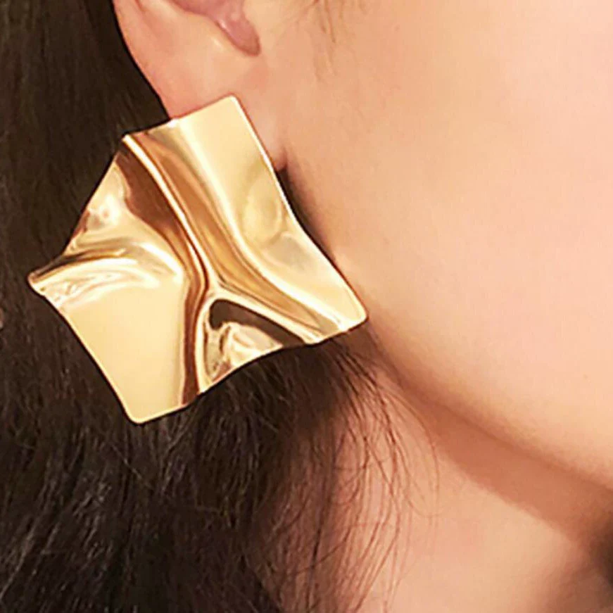 Wholesale Metal Geometric Asymmetrical Exaggerated Stylish Women's Earrings With Electroplating
