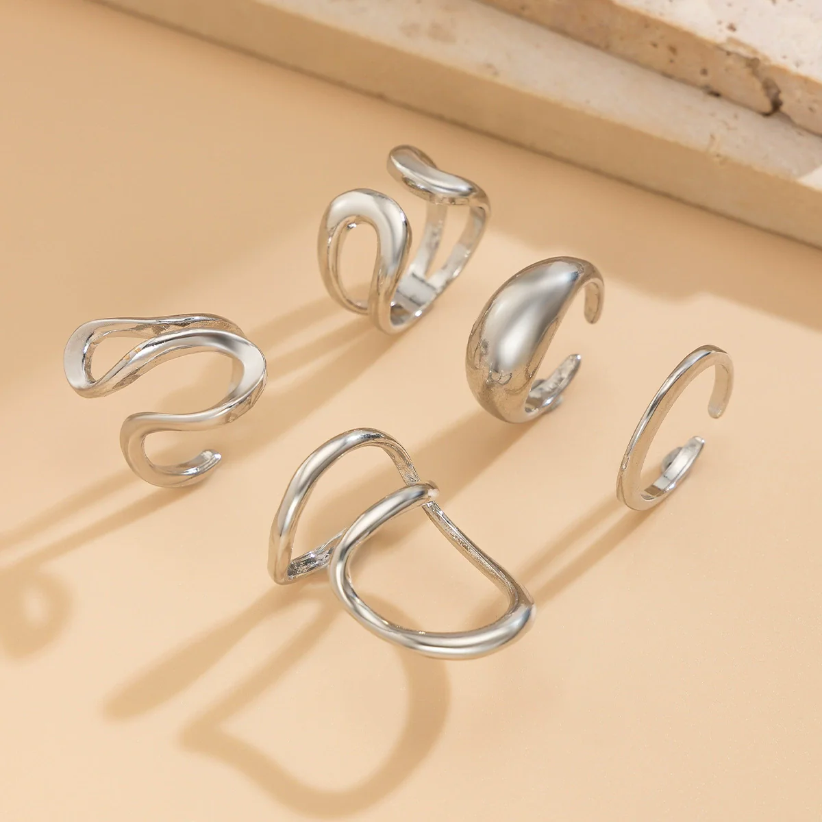 Wholesale Metal Geometric Pleated Open Ring For Women With Electroplating Treatment - Image 4