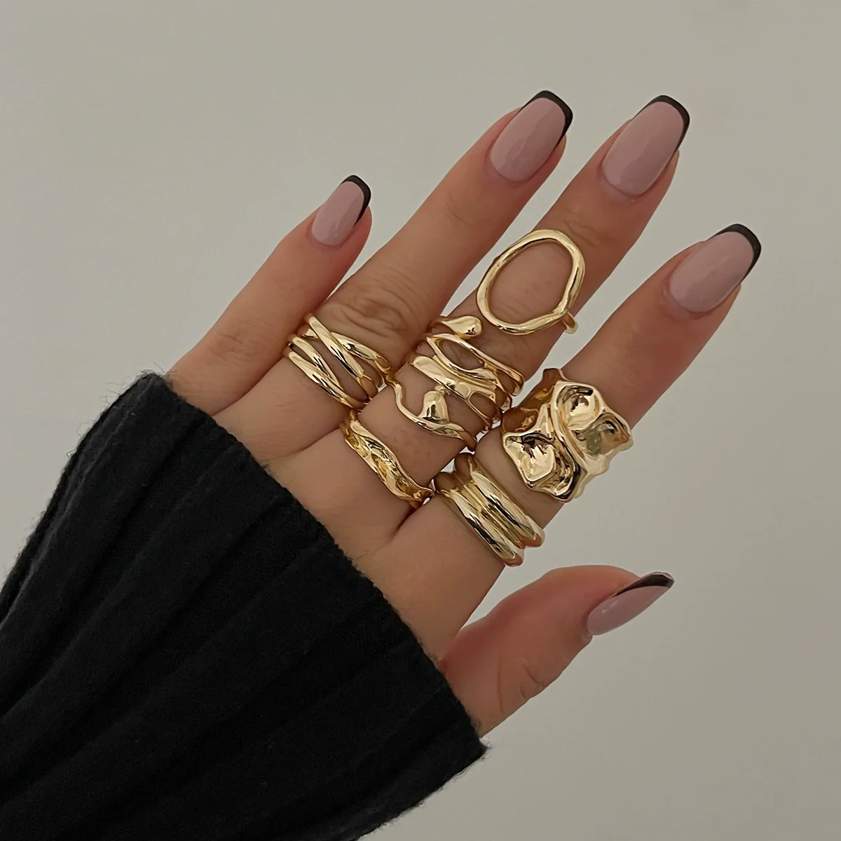 Wholesale Metal Geometric Pleated Open Ring For Women With Electroplating Treatment - Image 9