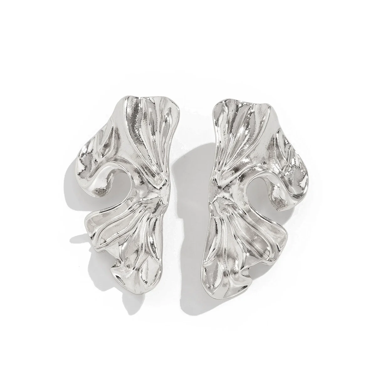 Wholesale Metal Geometric Simple Elegant Pleated Earrings For Women With Electroplating - Image 5