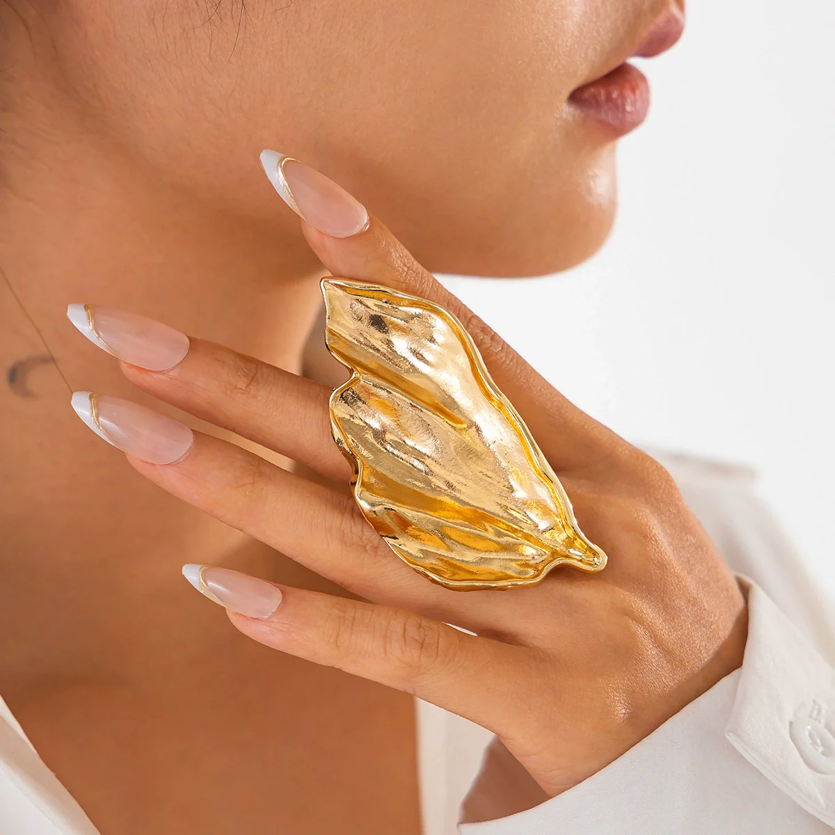 Wholesale Metal Pleated Leaf Ring With Big Butterfly Flower And Geometric Animal Zodiac Pattern Electroplated For Women In Ins Style - Image 6