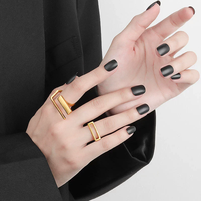 Wholesale Minimalist Geometric Square Hollow Opening Copper Ring For Women With Electroplating - Image 2