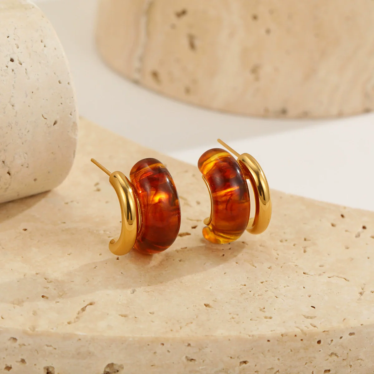 Wholesale Minimalist Translucent Resin Electroplated Geometric Cshaped Stud Earrings For Women - Image 3