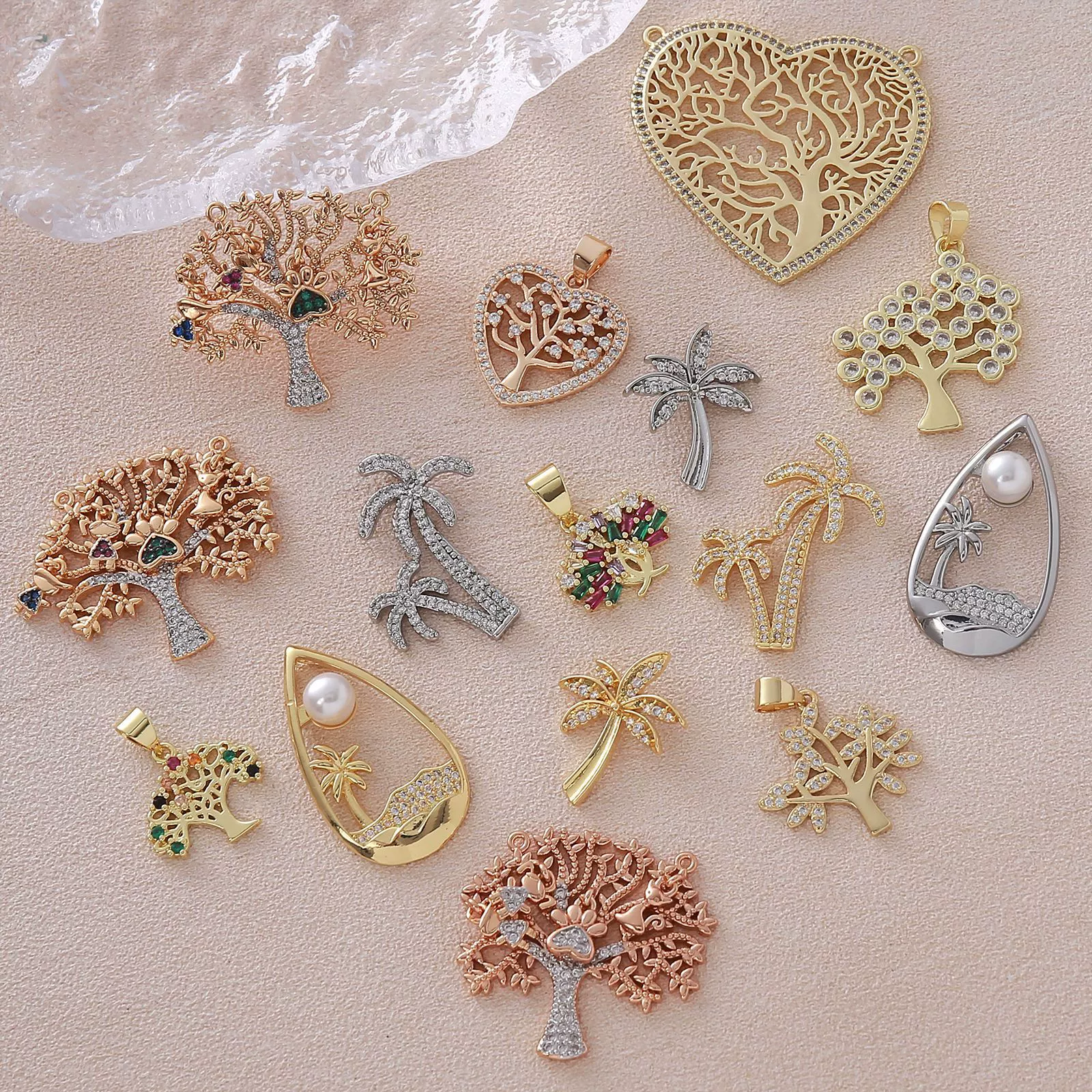 Wholesale Mixed Style Hollow Heart Tree Of Life Coconut Tree Series 18K Gold Plated Copper Pendant Diy Bracelet Necklace Accessories - Image 2