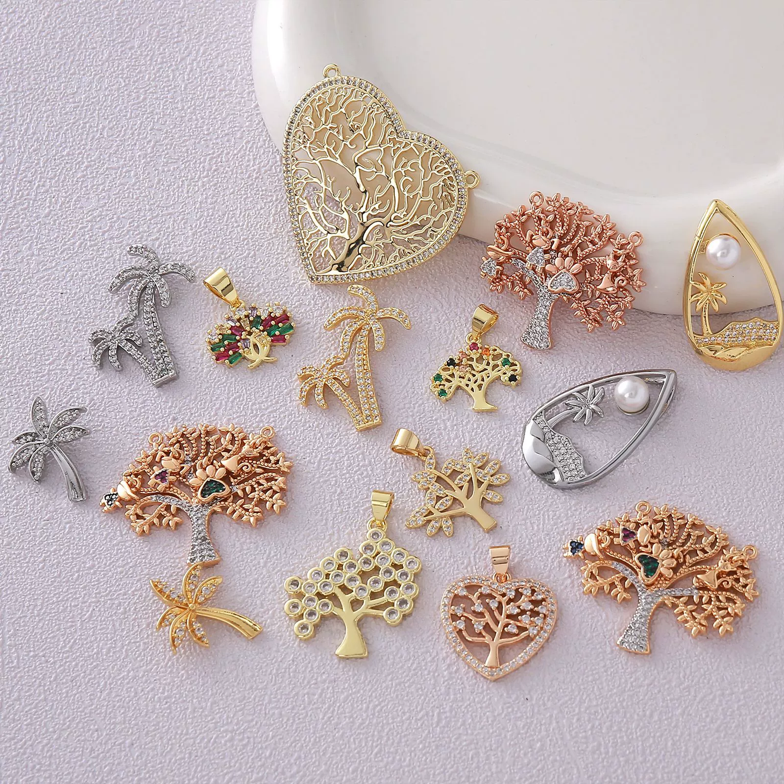 Wholesale Mixed Style Hollow Heart Tree Of Life Coconut Tree Series 18K Gold Plated Copper Pendant Diy Bracelet Necklace Accessories - Image 4