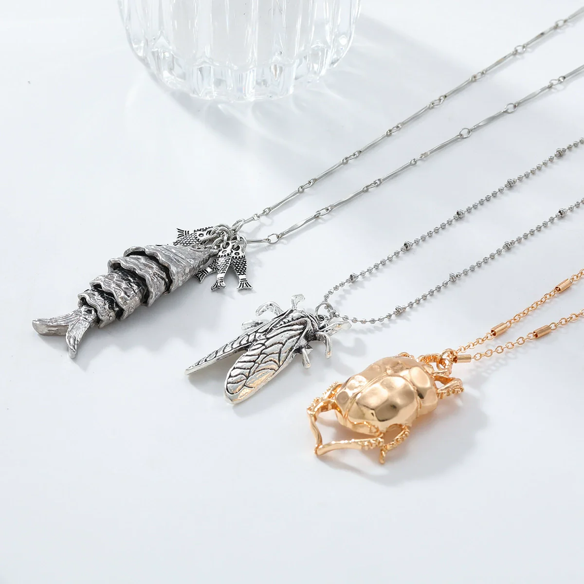 Wholesale Necklace Alloy Insect Pattern Inlaid Pearl Electroplating Punk Style - Image 3