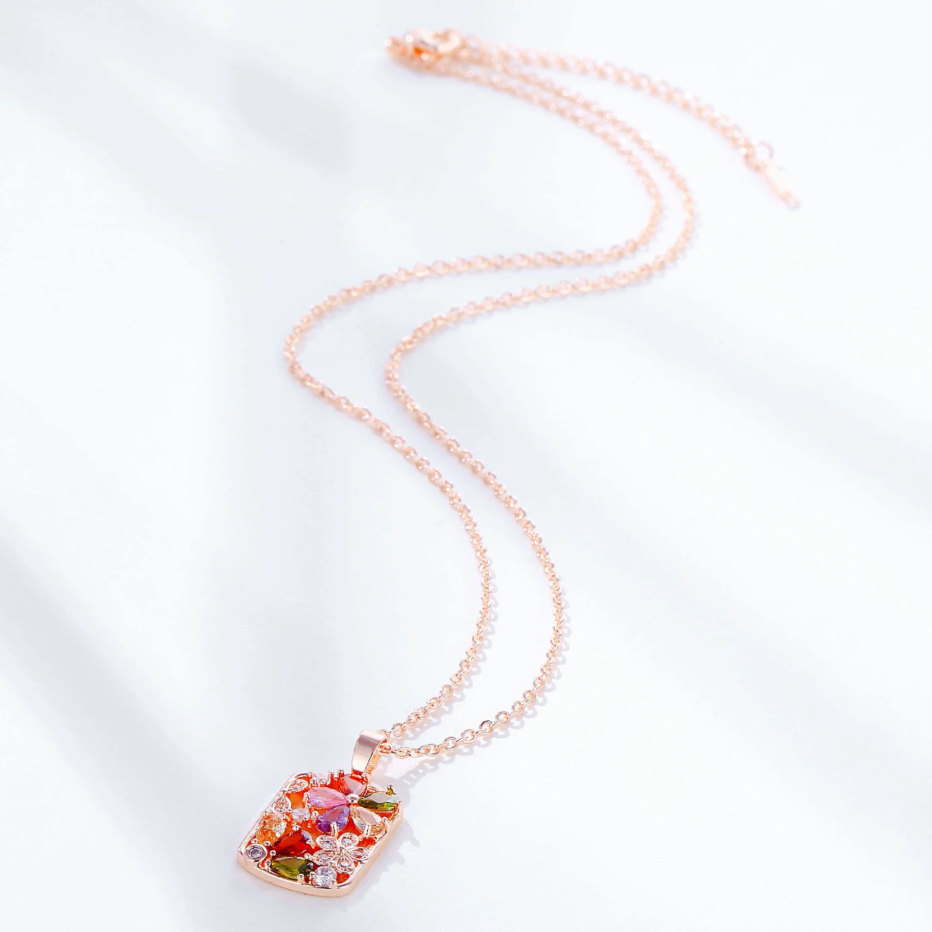 Wholesale Necklace Jewelry With Zircon Hollow Flower Pendant Copper Titanium Steel Color Retention Rhombus Design - Image 3