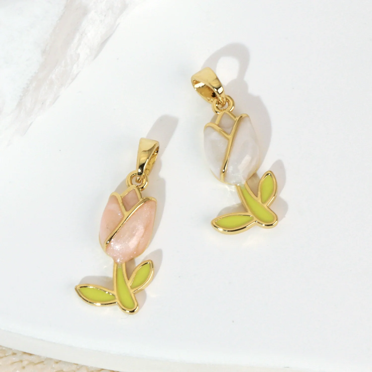 Wholesale Necklace Pendant Copper Tulip Flower Electroplated Clavicle Chain Accessories - Image 2