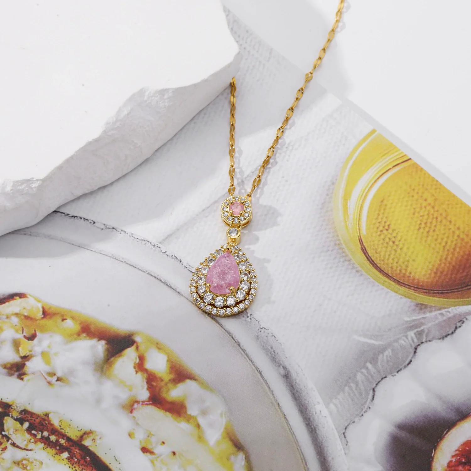 Wholesale Pendant Necklace Stainless Steel Dropshaped Microinlaid Pink Zircon Electroplating Geometric Style Ochain - Image 4