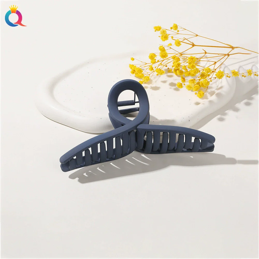 Wholesale Plastic Minimalist Geometric Handmade Women's Shark Hair Clip - Image 18