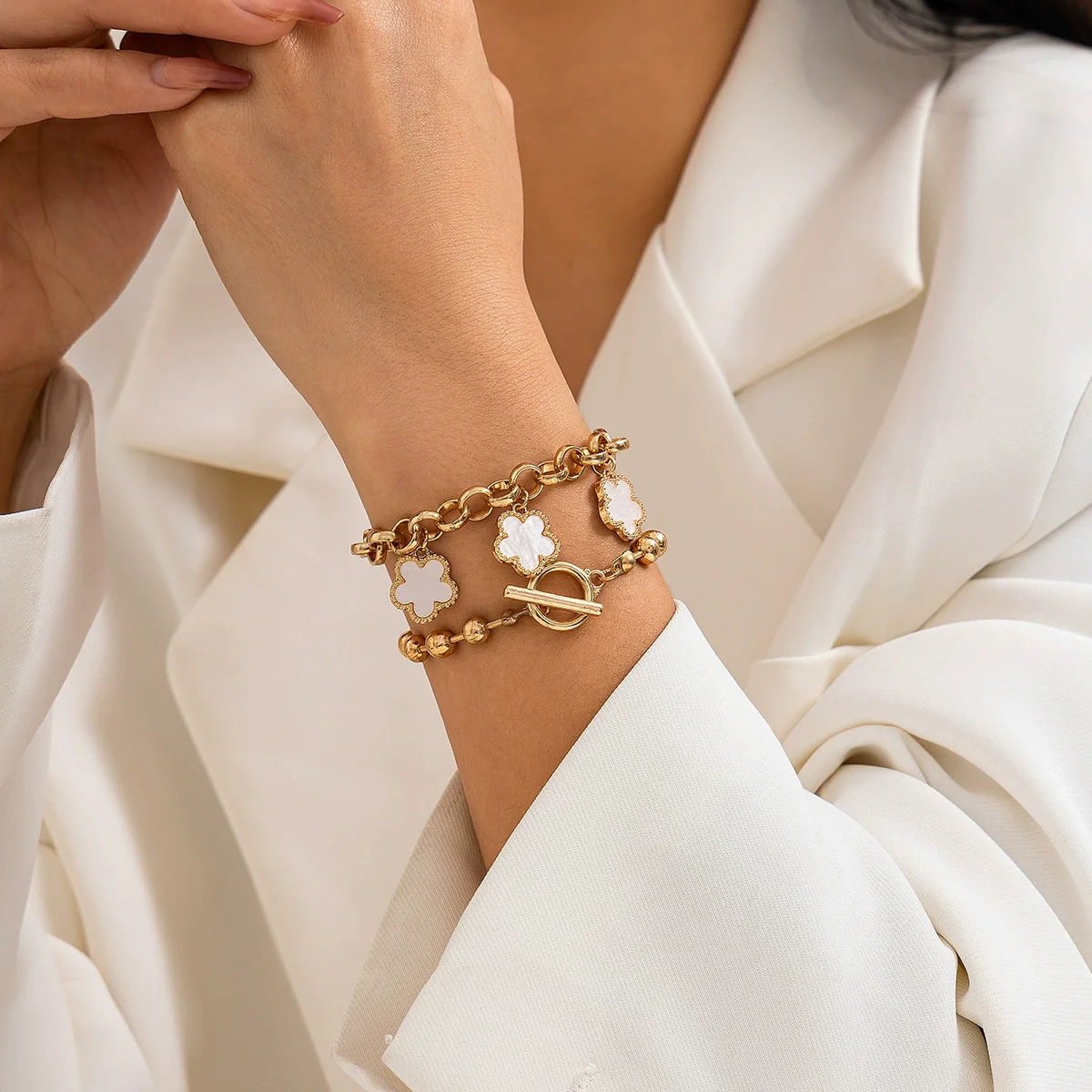 Wholesale Punk Rhinestone Alloy Five Leaf Clover Geometric Electroplated Women's Bracelet - Image 3