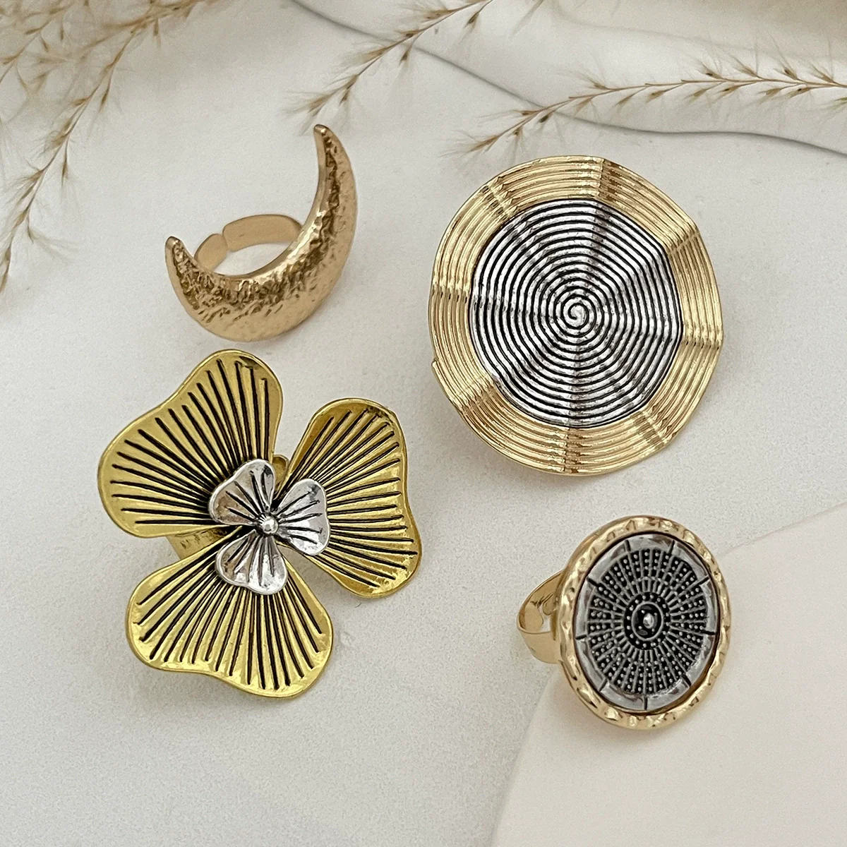 Wholesale Punk Style Metal Geometric And Leaf Ring With Electroplating - Image 4