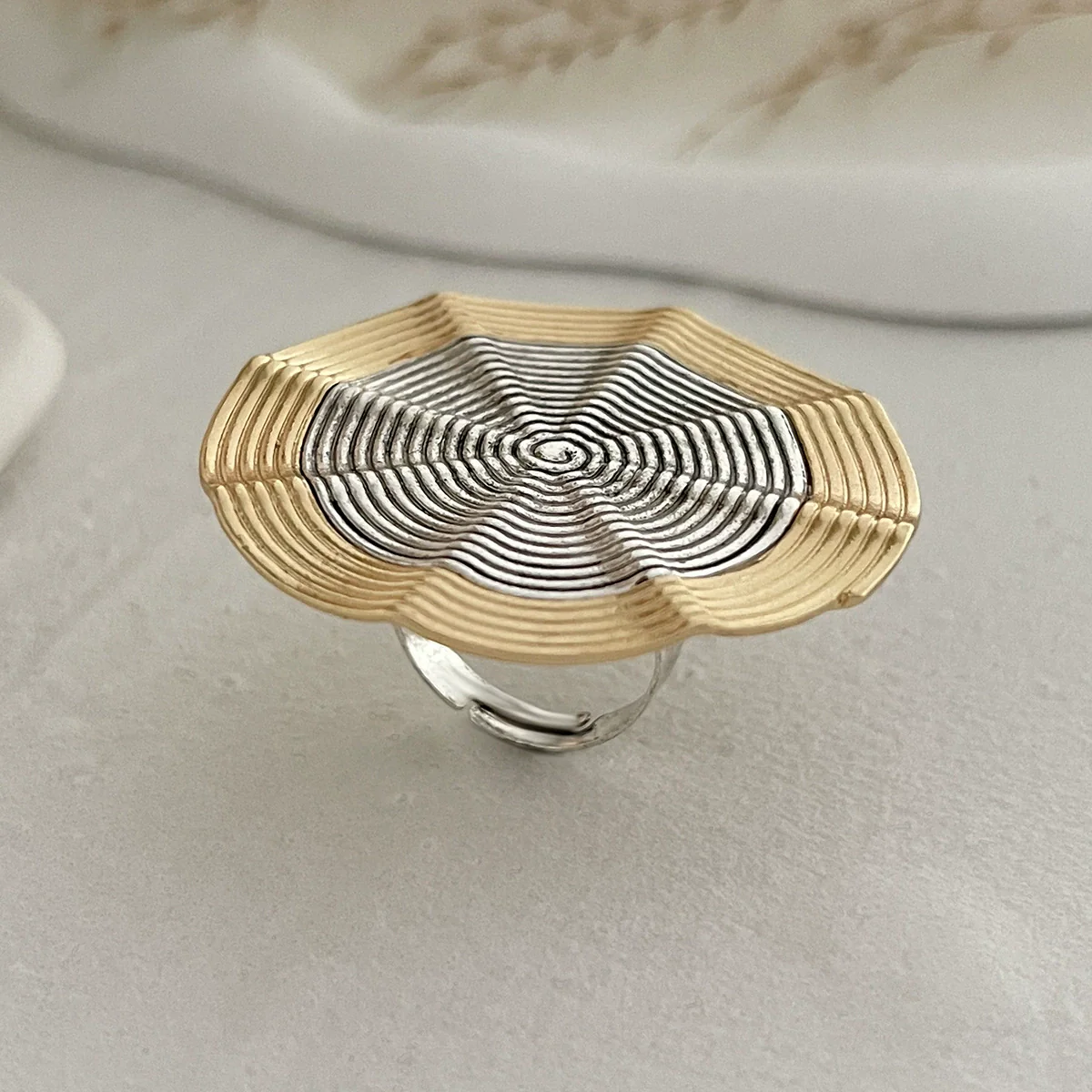 Wholesale Punk Style Metal Geometric And Leaf Ring With Electroplating - Image 9
