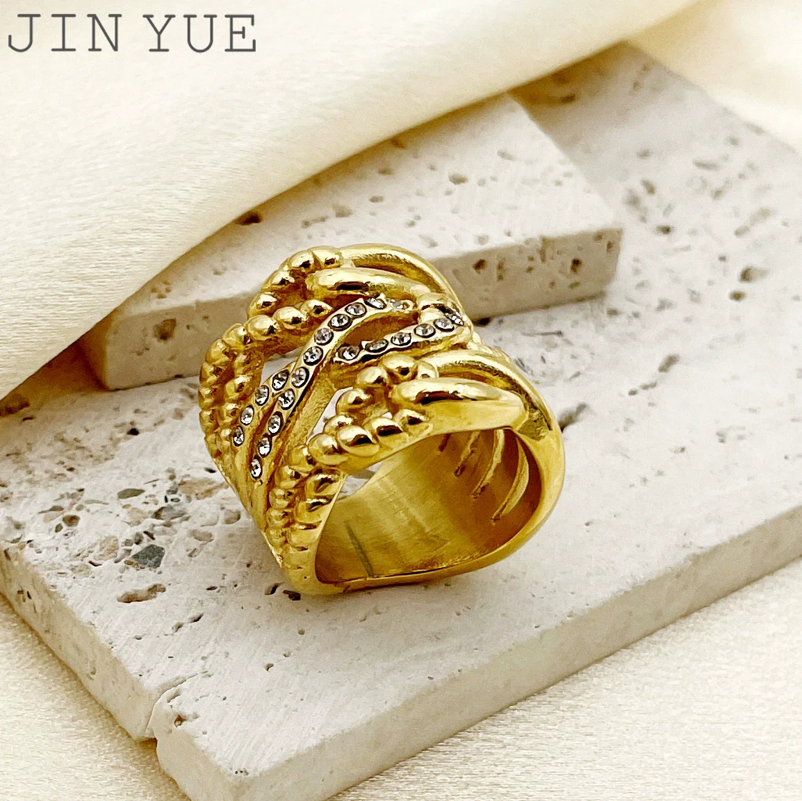 Wholesale Retro Fashion Stainless Steel Zircon Ring With Cross Winding Twist Design And Electroplating Treatment - Image 2
