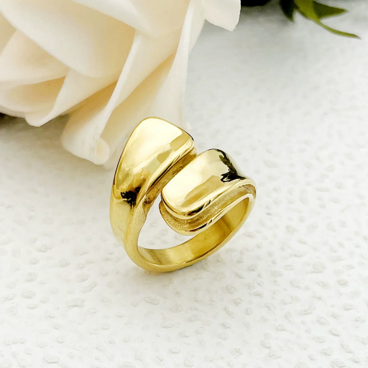 Wholesale Ring Stainless Steel Geometric Electroplating Design - Image 4