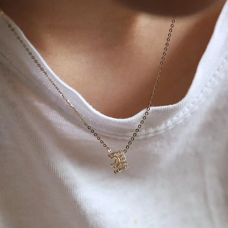 Wholesale S925 Sterling Silver Crown Pendant Necklace For Women 14K Gold Plated Stereo Cut Out Inlaid With Zircon - Image 4