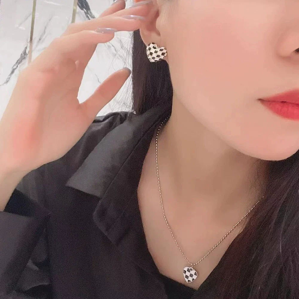 Wholesale S925 Sterling Silver Geometric Black And White Chessboard Grid Drop Earrings With Electroplating Lovely Retro Style For Girls - Image 2