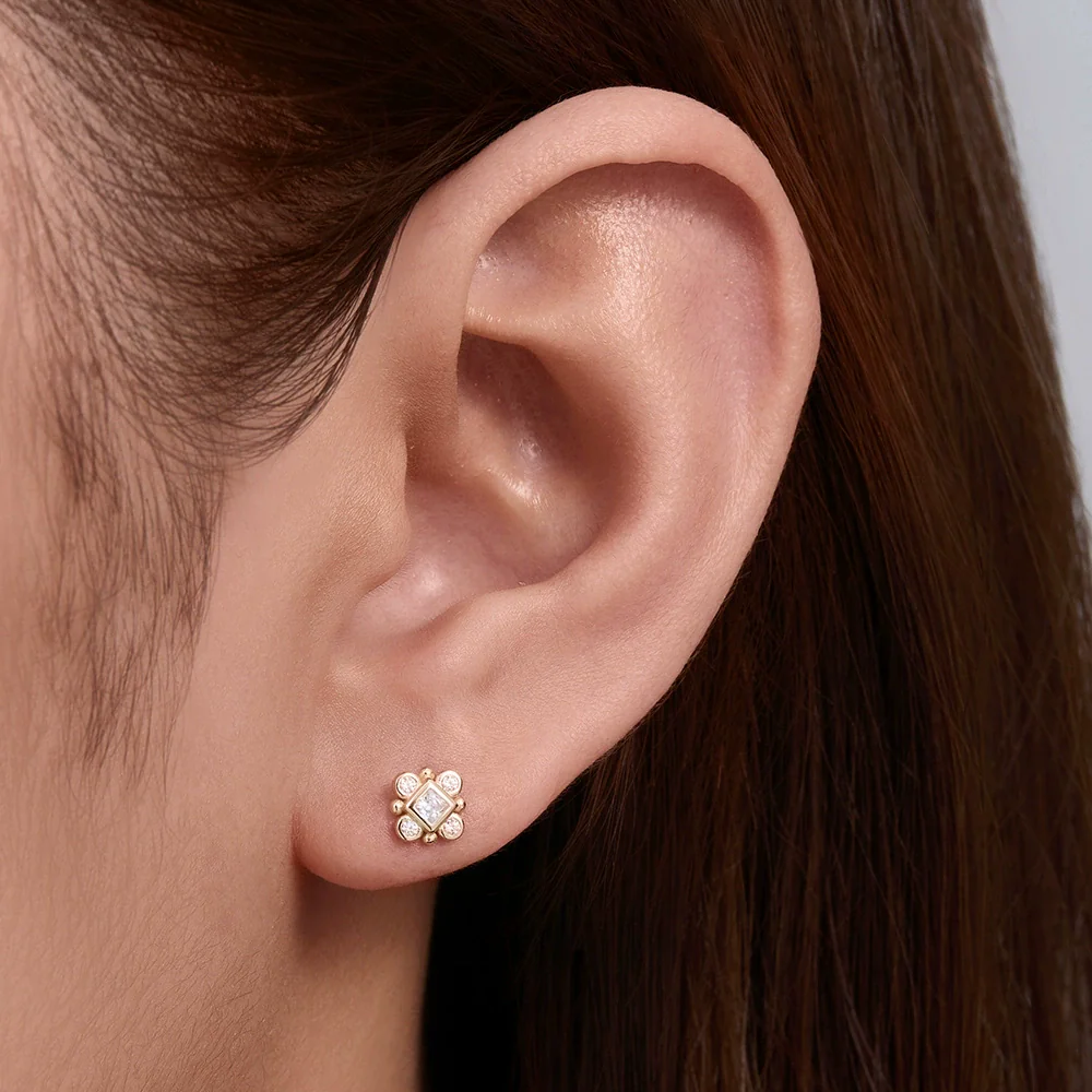 Wholesale S925 Sterling Silver Geometric Diamond Flat Head Threaded Piercing Ear Bone Nails Women's Earrings And Ear Jewelry - Image 4