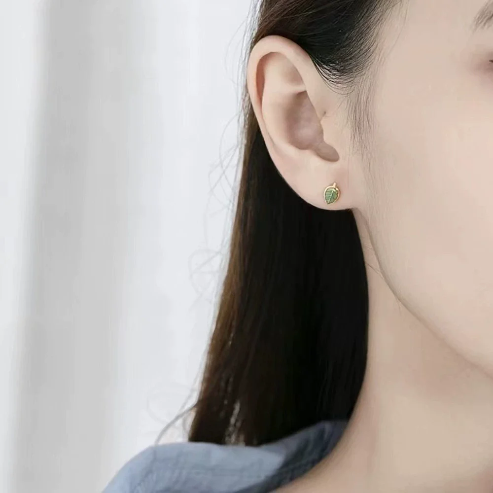 Wholesale S925 Sterling Silver Leaf Earrings With Dripping Oil Treatment Natural Style - Image 4