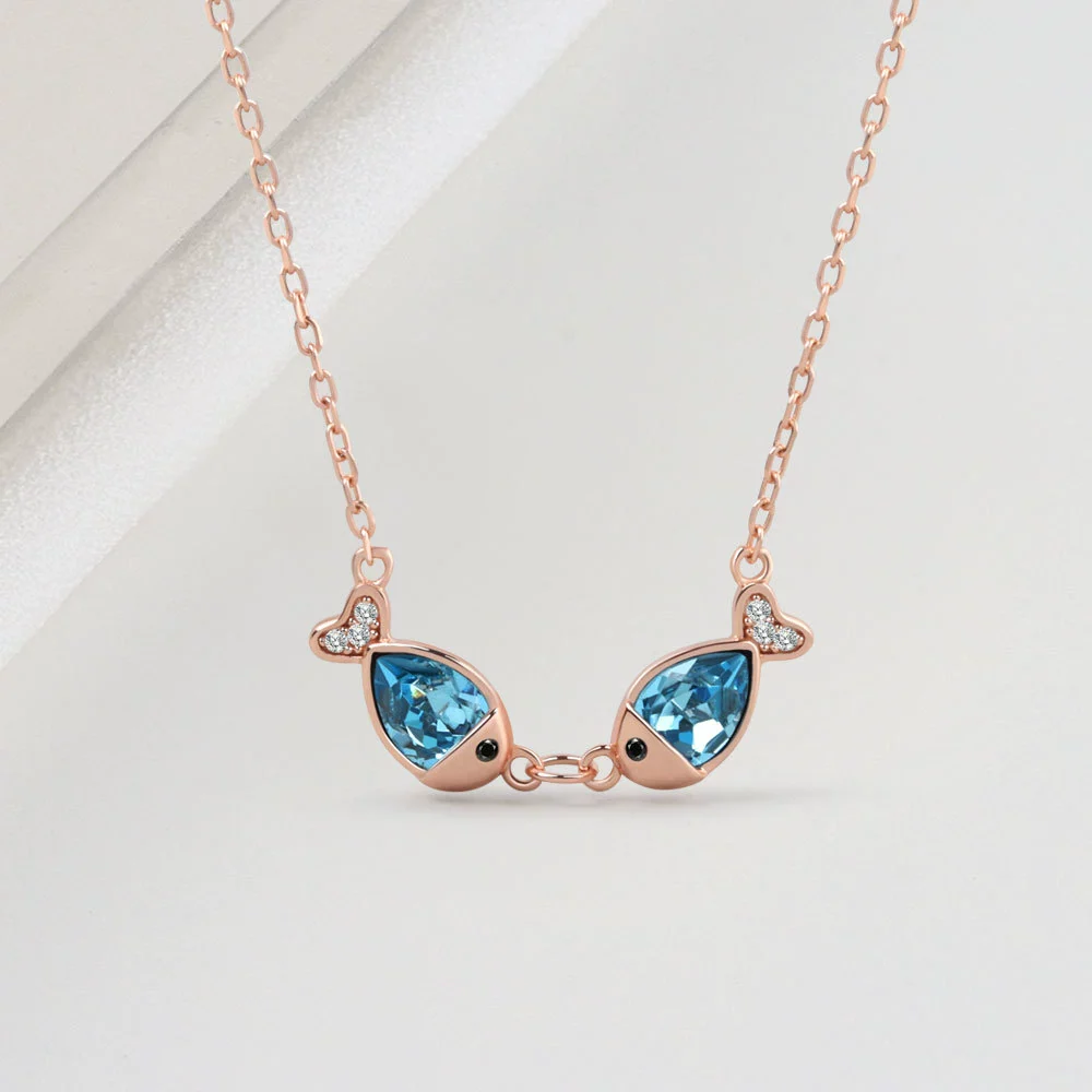 Wholesale S925 Sterling Silver Necklace With Geometric Design And Fish Kiss Pendant For Women