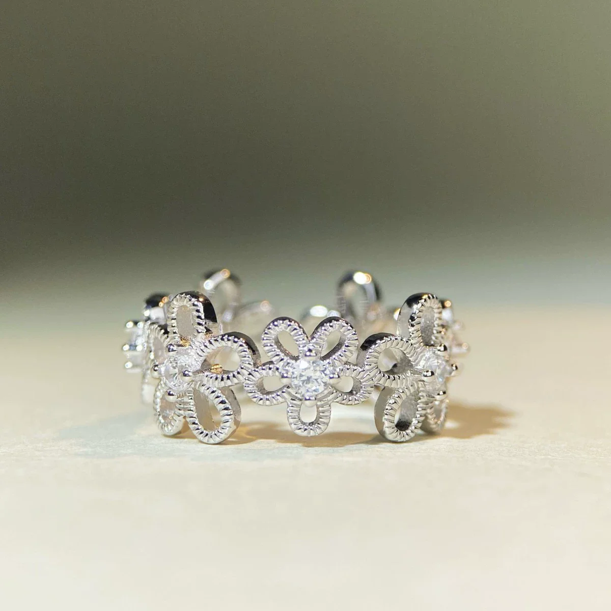 Wholesale Silver Daisy Open Ring Handmade Retro Carved Electroplated For Women