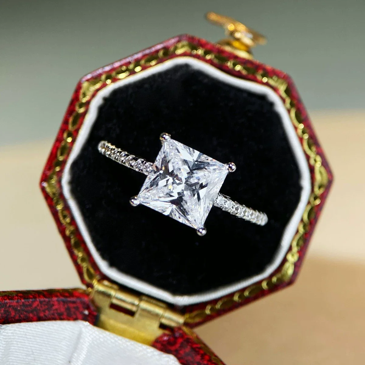 Wholesale Silver Moissanite Ring With Geometric Shape And Electroplating For Women - Image 4
