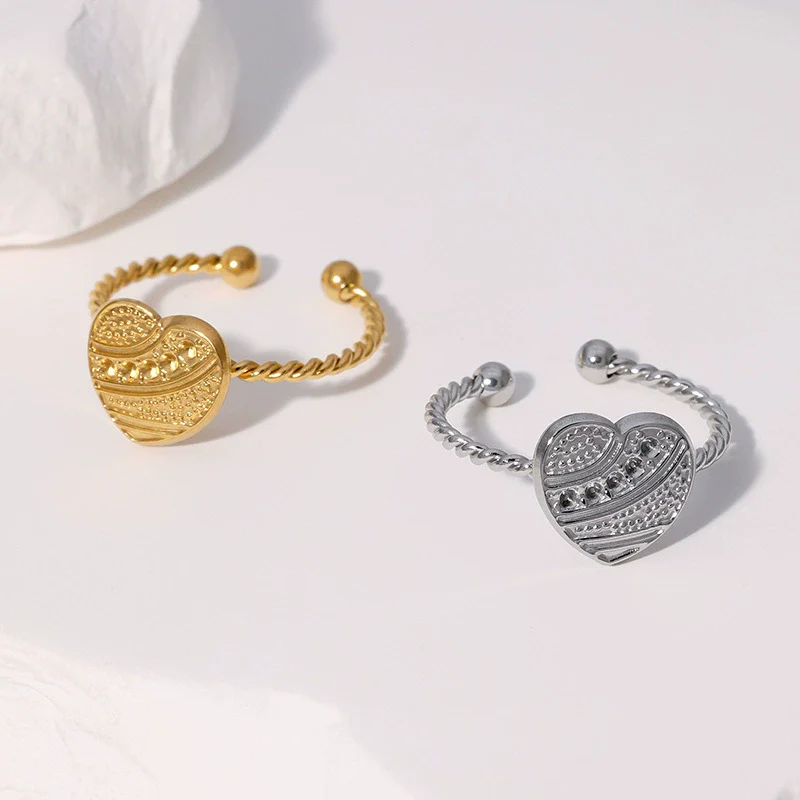 Wholesale Simple Electroplated Stainless Steel Heart Shape Ring Jewelry For Women