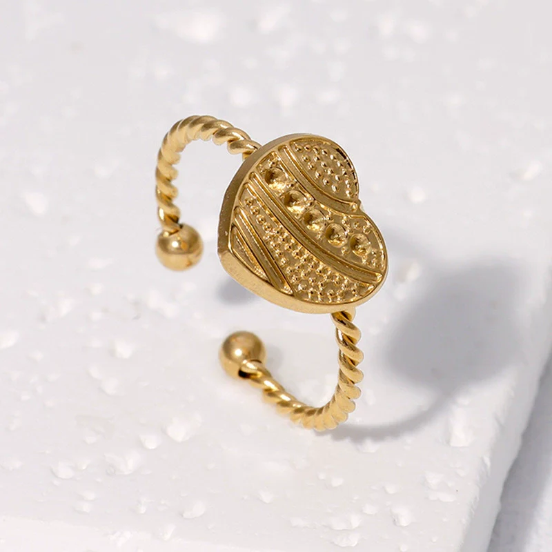 Wholesale Simple Electroplated Stainless Steel Heart Shape Ring Jewelry For Women - Image 4