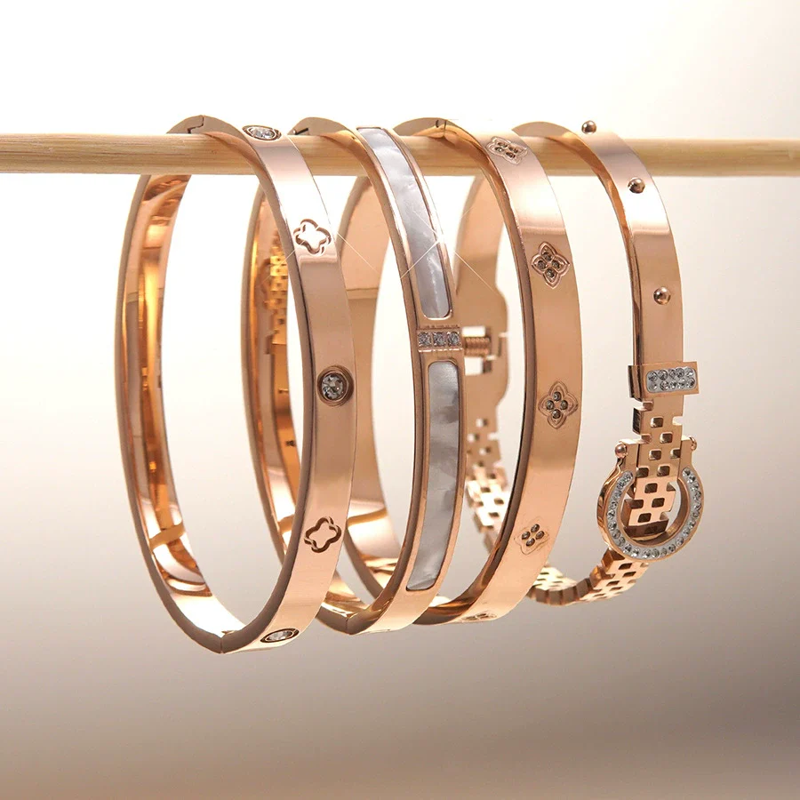 Wholesale Simple Elegant And Versatile Geometric Rose Gold Electroplated Stainless Steel Titanium Steel Bracelets Jewelry Accessories
