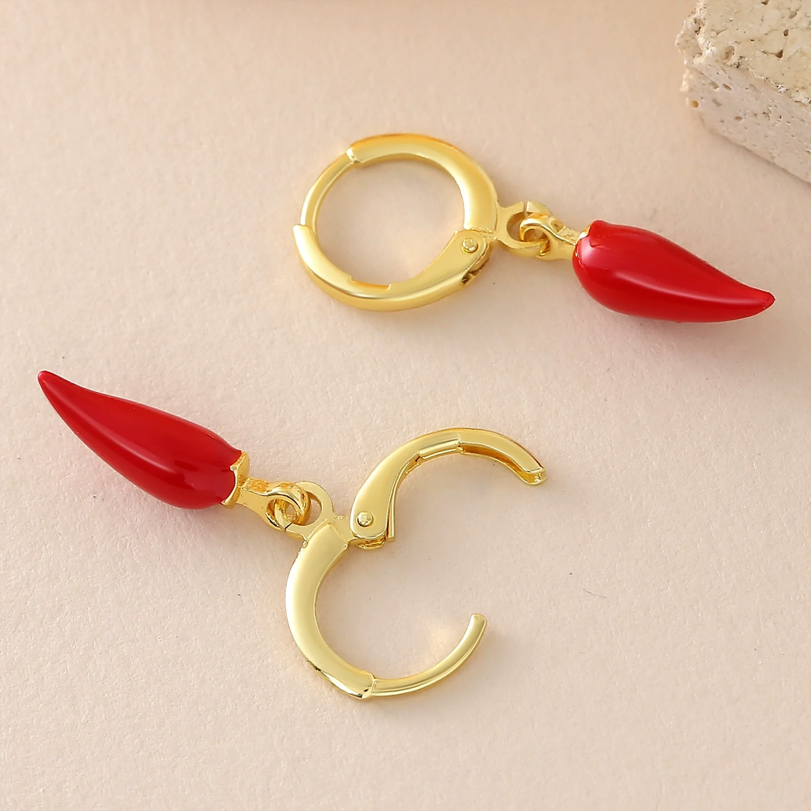 Wholesale Simple Food Series Copper 18K Gold Plated Chili Pendant Earrings For Women - Image 3
