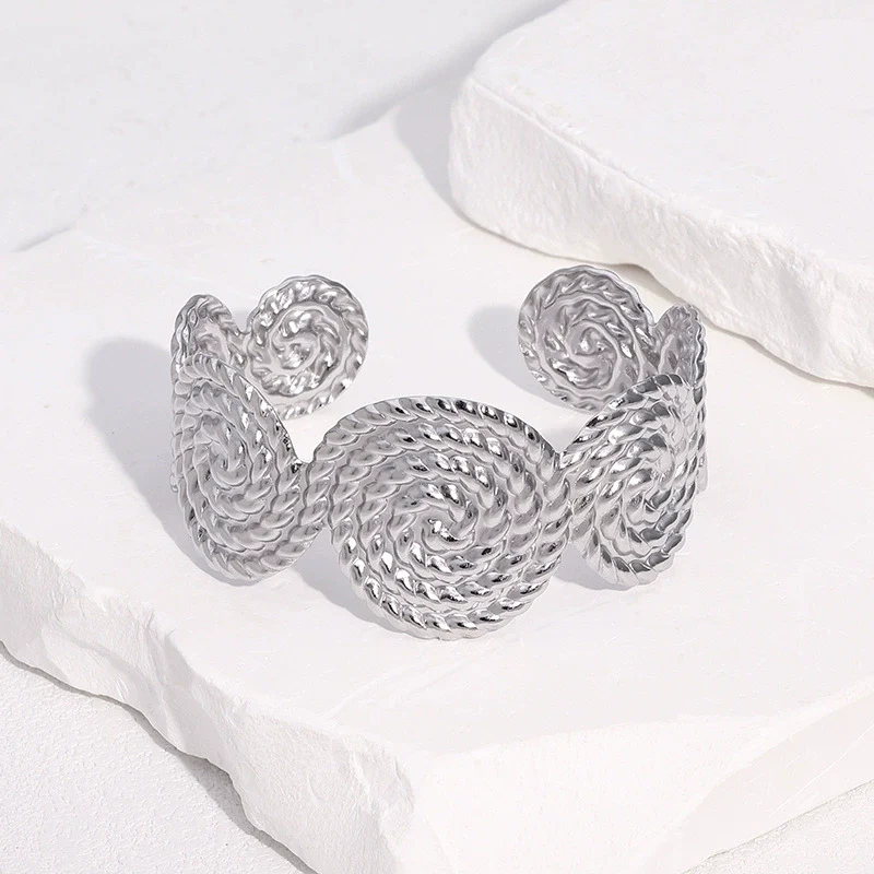 Wholesale Simple Geometric Stainless Steel Electroplated Open Bracelet Nonfading - Image 3