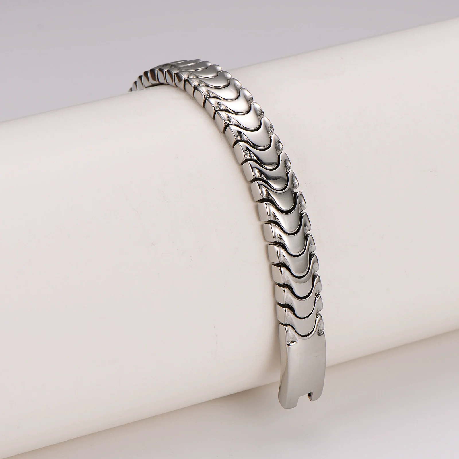 Wholesale Simple Geometric Wave Shape Electroplated Stainless Steel Magnetic Men's Bracelet - Image 4