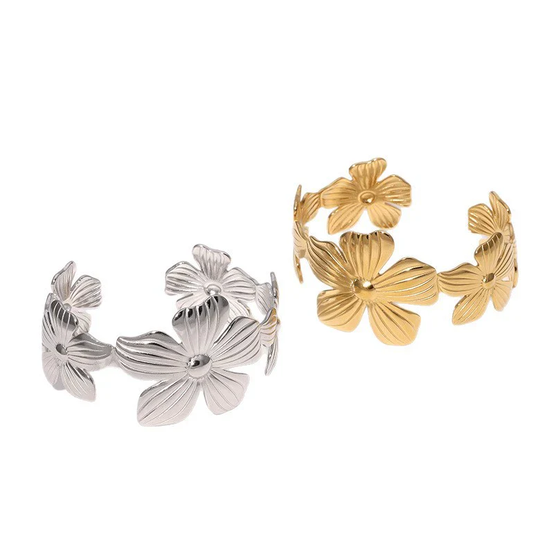 Wholesale Simple Retro Fivepetal Flower Stainless Steel Electroplated Women's Bracelet - Image 5