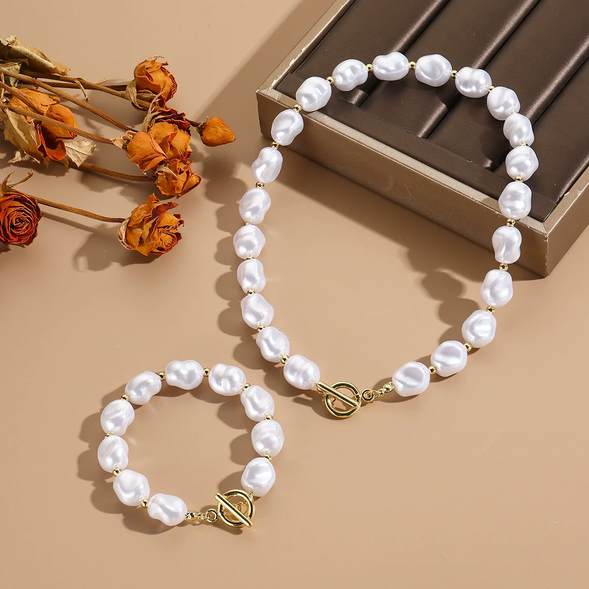 Wholesale Special Shaped Baroque Imitation Pearl Necklace And Bracelet Jewelry Set With Marine Life Pattern And Electroplating Process - Image 9