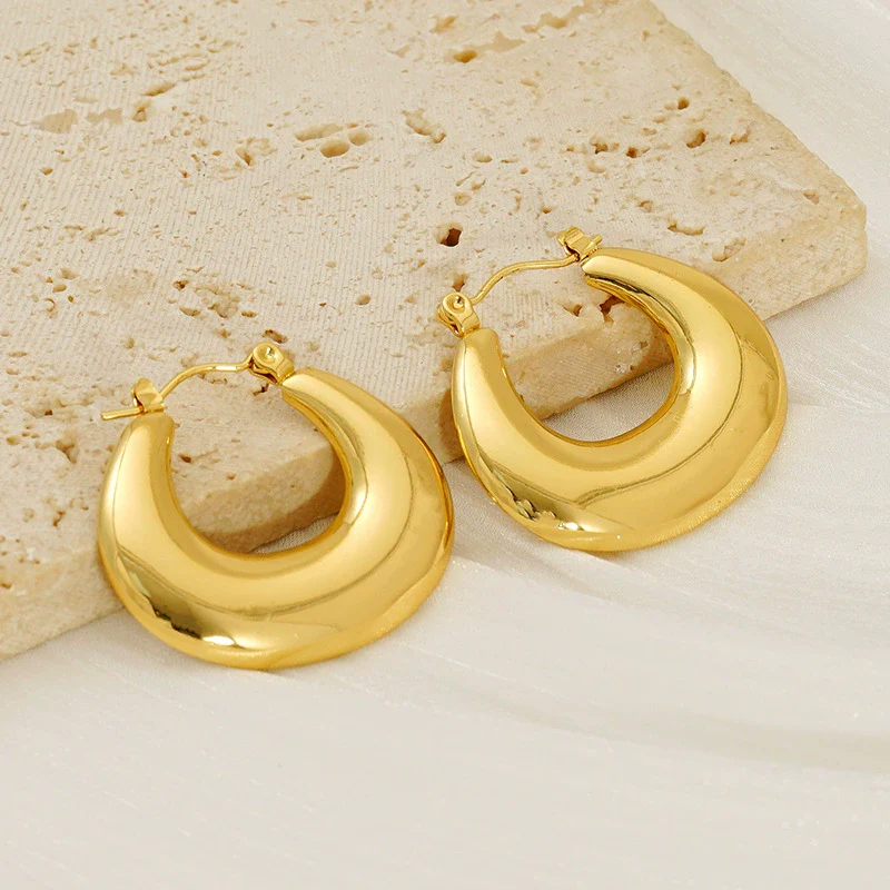 Wholesale 316L Stainless Steel Cshaped Retro Style Electroplated Women's Earrings - Image 2