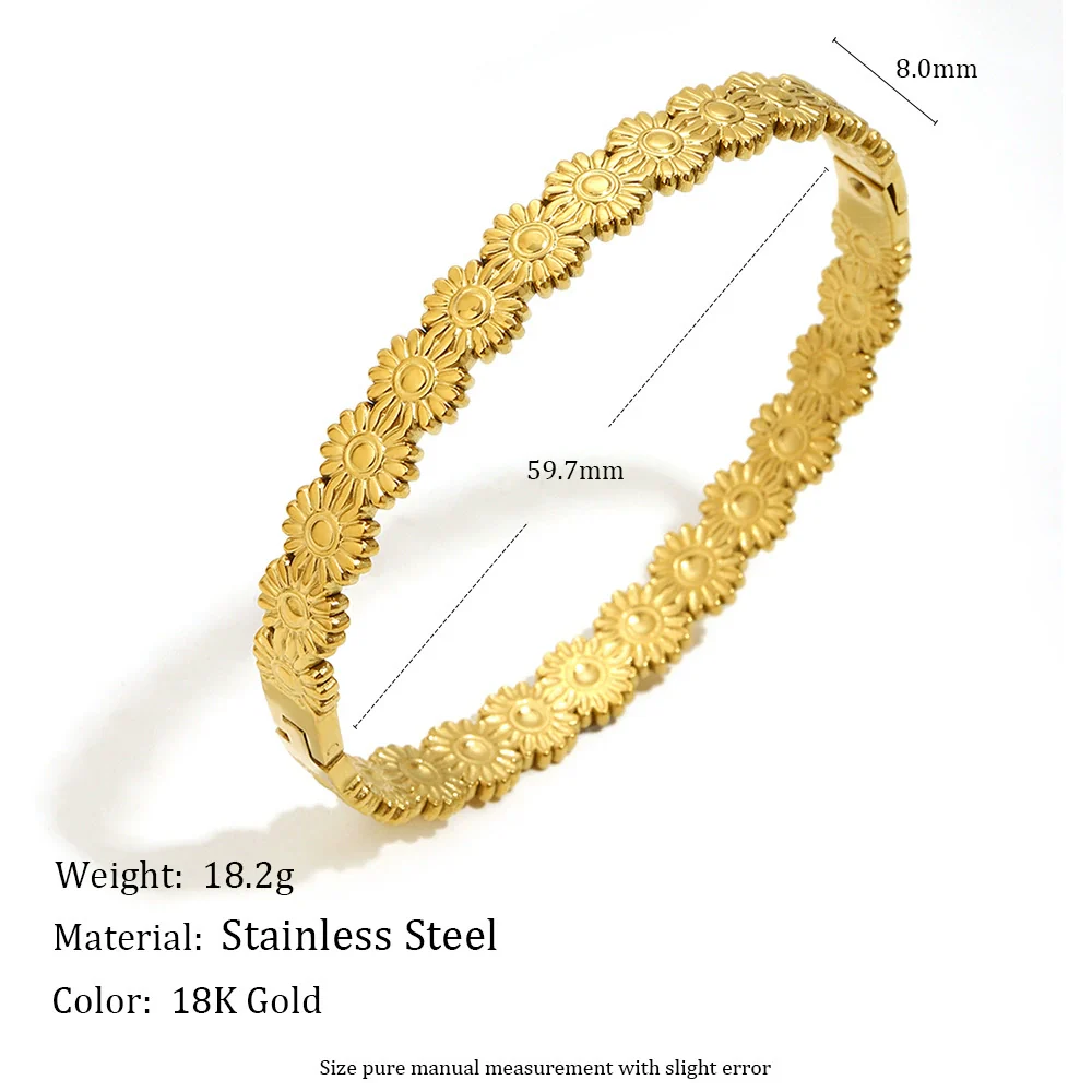 Wholesale Stainless Steel Electroplated 18K Gold Daisy Buckle Bracelet For Women In Fashion Style - Image 2