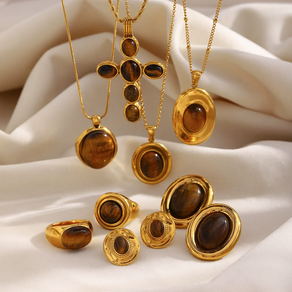 Wholesale Stainless Steel Electroplated 18K Gold Geometric Cross Necklace And Oval Earrings For Women