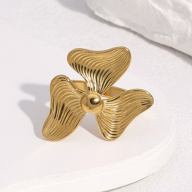 Wholesale Stainless Steel Electroplated Flower Pattern Open Ring Hand Jewelry For Women