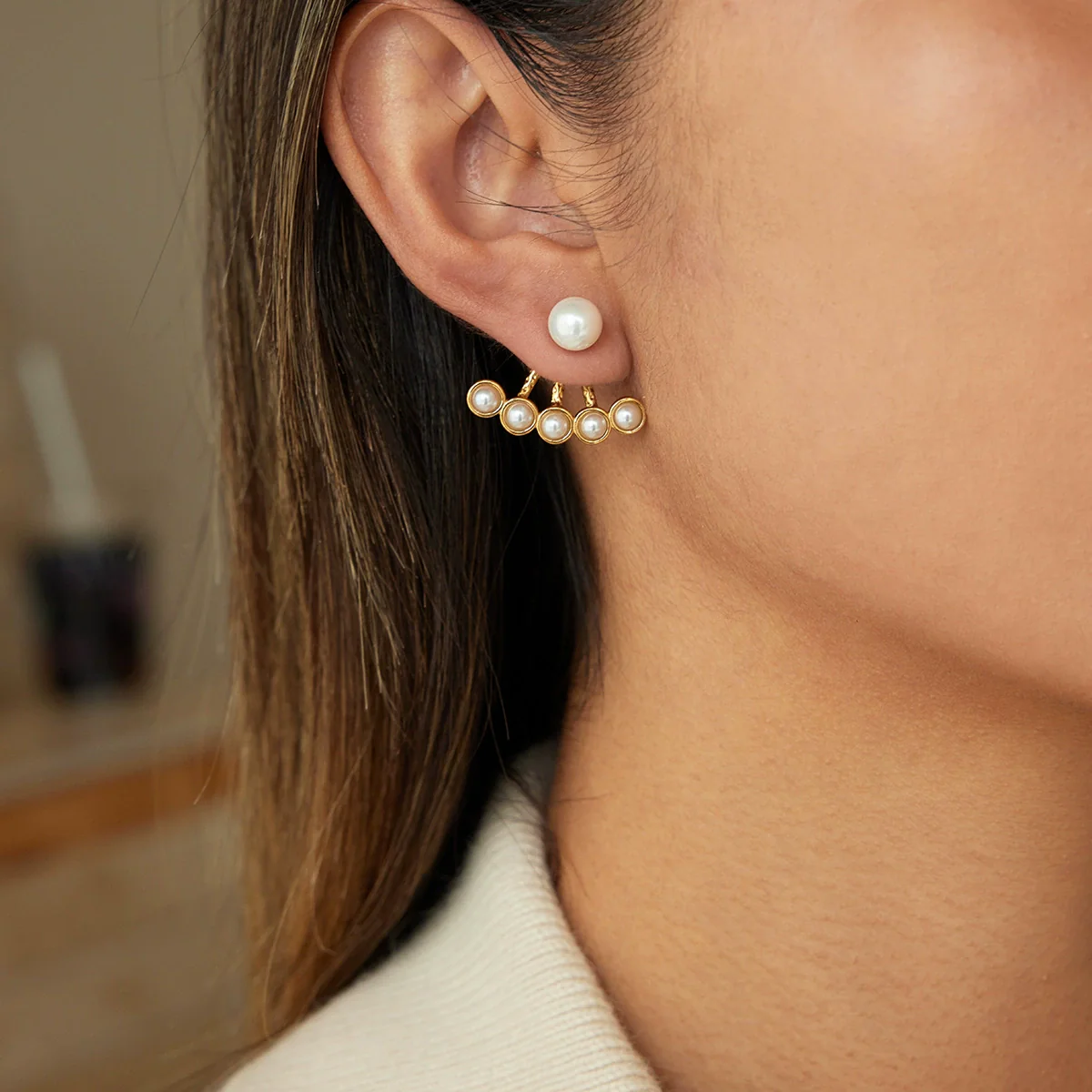 Wholesale Stainless Steel Electroplated Geometric Fanshaped Earrings For Women - Image 4