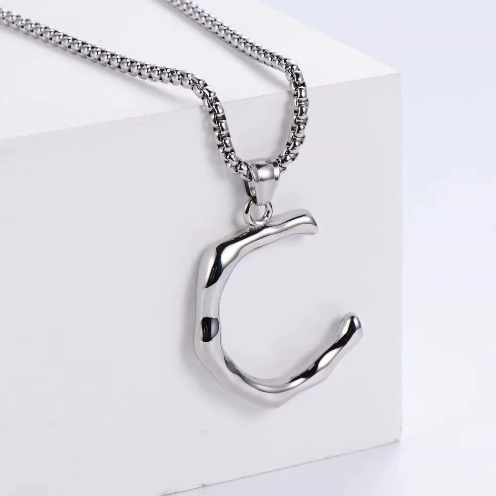 Wholesale Stainless Steel Electroplated Geometric Light Luxury Crown And English Letters Clavicle Necklace - Image 3