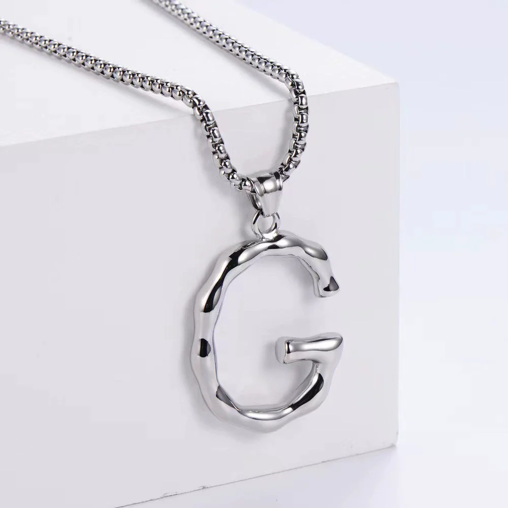 Wholesale Stainless Steel Electroplated Geometric Light Luxury Crown And English Letters Clavicle Necklace - Image 8