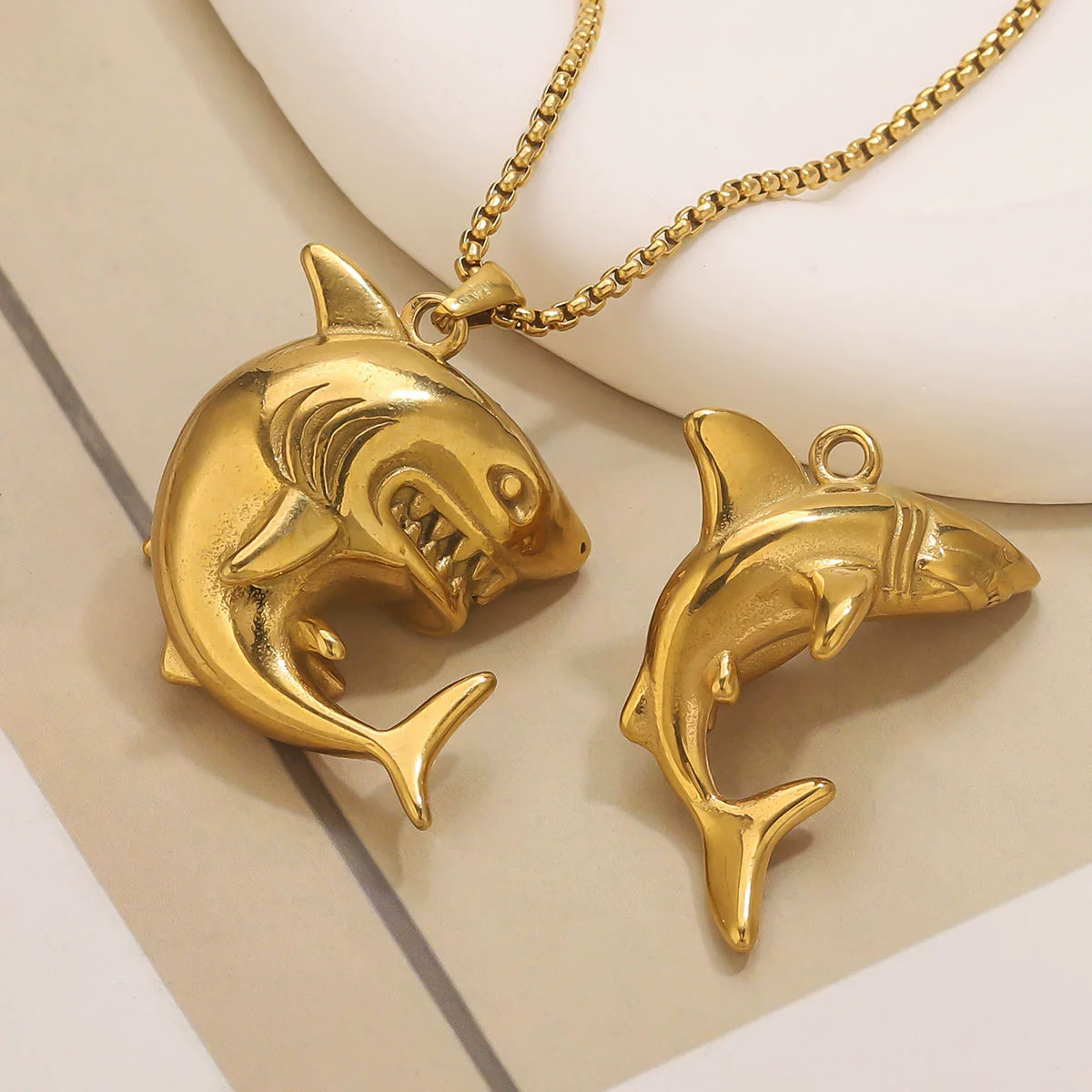 Wholesale Stainless Steel Electroplated Shark Pendant Jewelry Necklace - Image 4