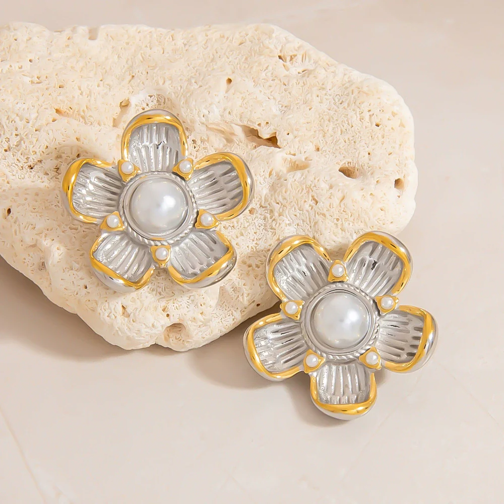 Wholesale Stainless Steel Flower Disc Earrings Electroplated Light Luxury Highend Women's Jewelry Gold And Silver Color Matching Nonfading - Image 4