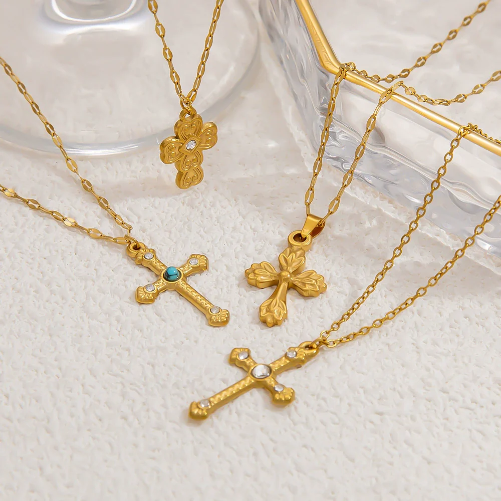 Wholesale Stainless Steel Geometric Cross Clavicle Chain Jewelry With 18K Gold Electroplating For Women