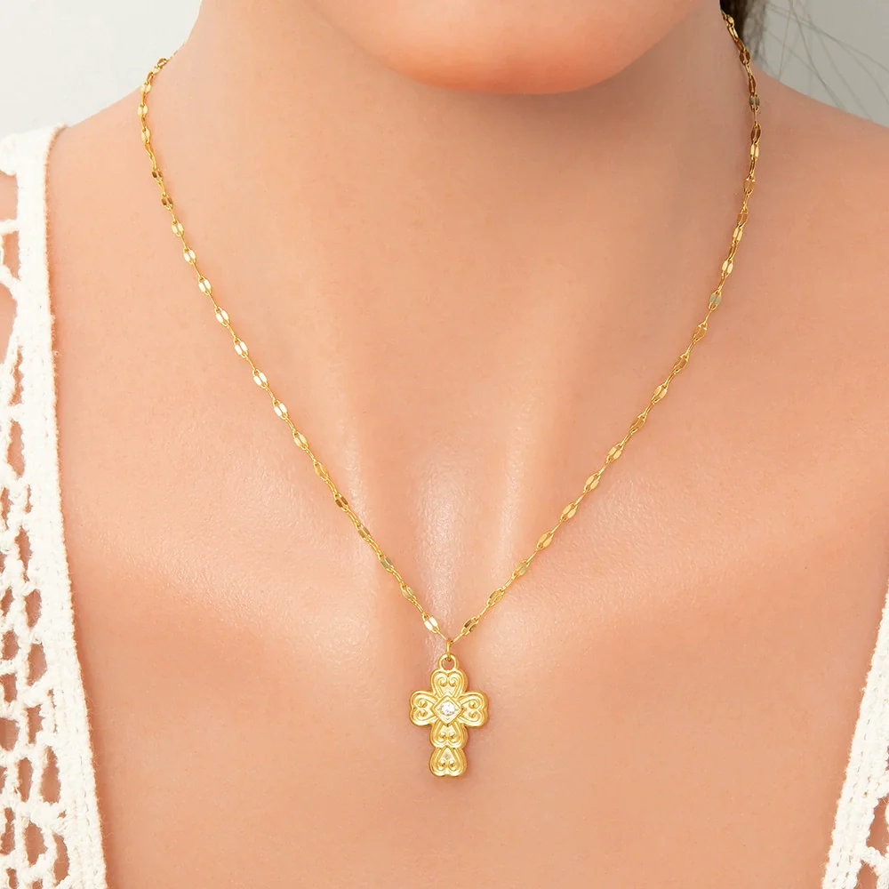 Wholesale Stainless Steel Geometric Cross Clavicle Chain Jewelry With 18K Gold Electroplating For Women - Image 4